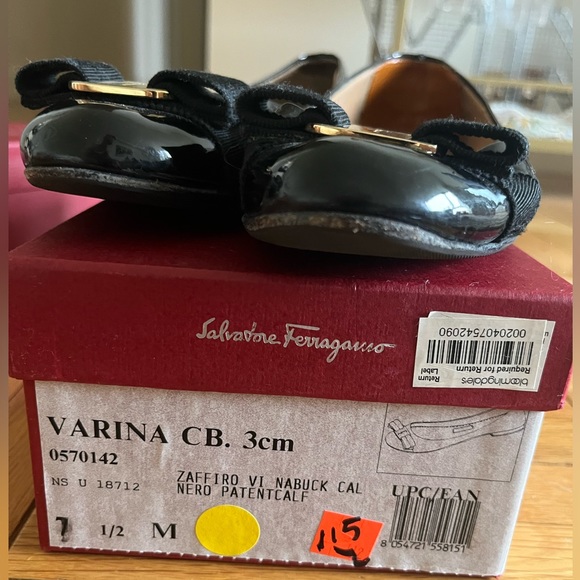 Salvatore Ferragamo Varina Patent Leather Ballet Flats - Picture 2 of 6